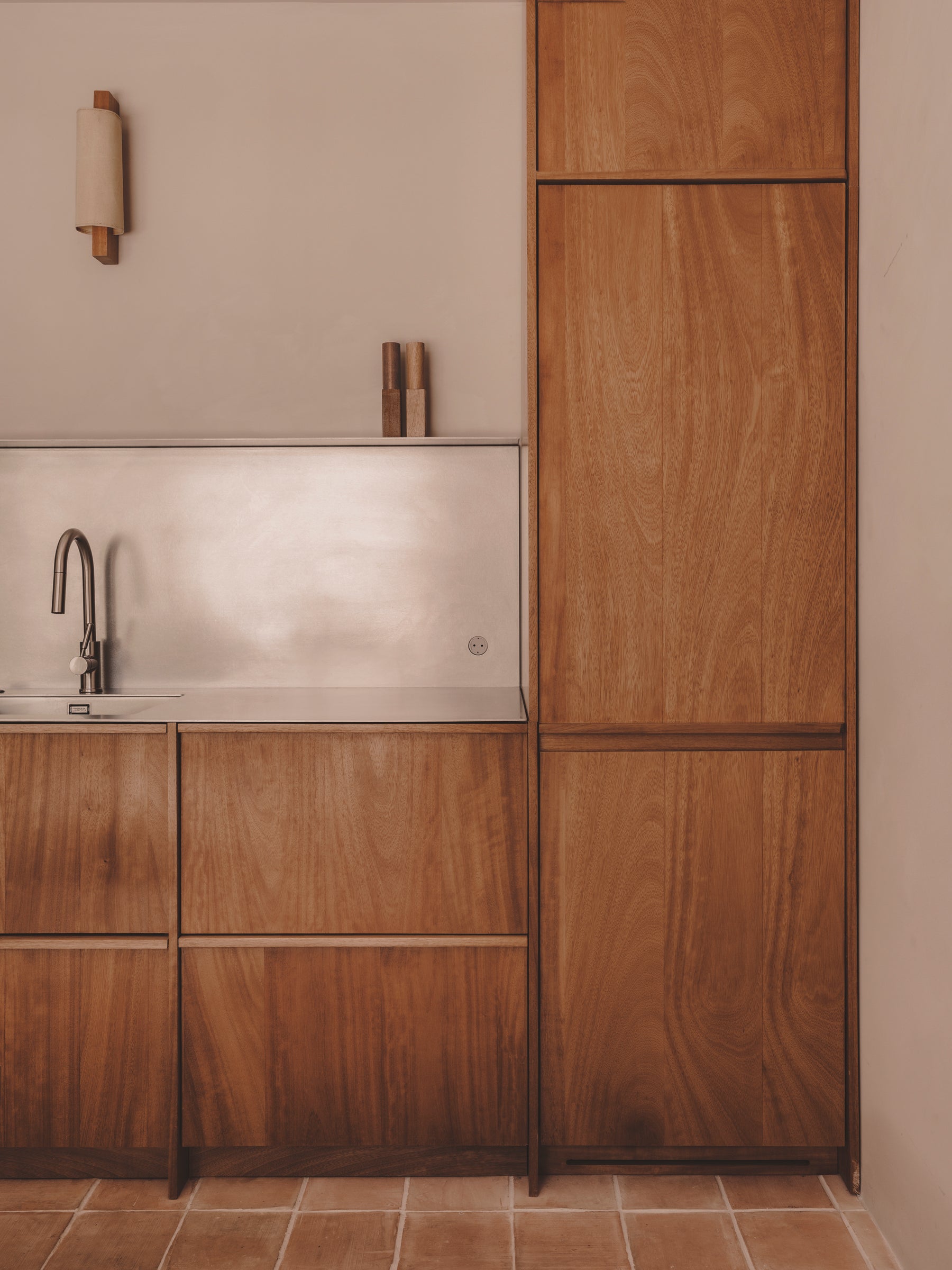 VETA WALL LAMP